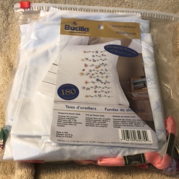Bucilla TALL FLOWERS Stamped Embroidery Pillowcases Kit WM65474 Premium Percale - Picture 6 of 6